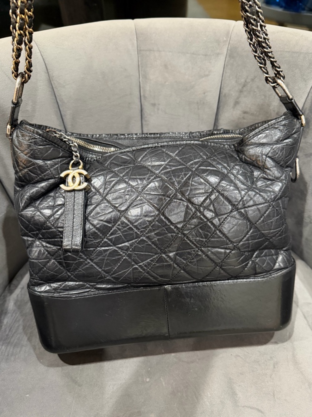 CHANEL Aged Calfskin Quilted Large Hobo Gabrielle Shoulder Bag Bag Black - Picture 2 of 16
